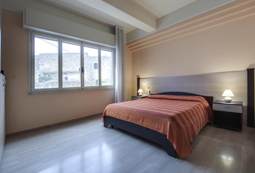 Aragonese Bed & Breakfast Reggio Calabria Room photo